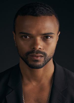 Eka Darville